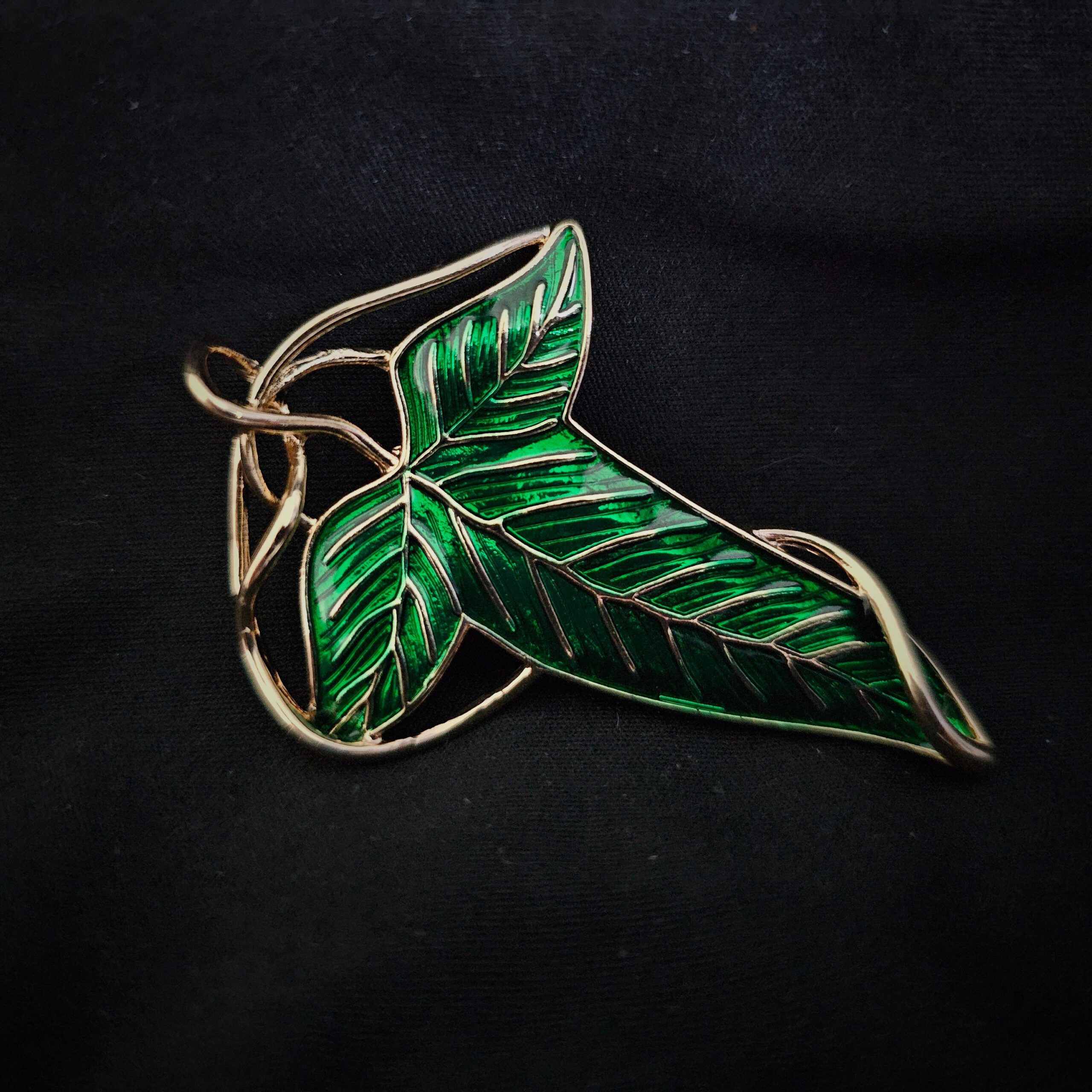 Leaves Of Lorien Brooch - Etsy pertaining to Lotr Leaf Cloak Brooch Printable Template